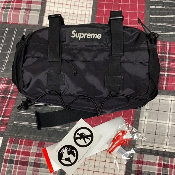 supreme fanny pack grailed